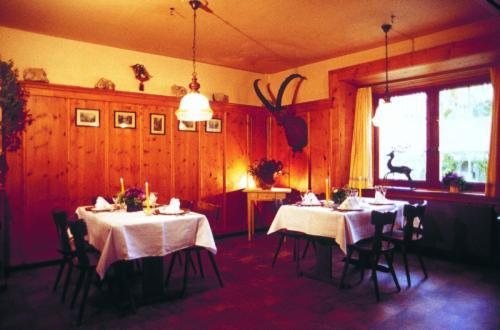 Zillis Gasthaus Alte Post מראה חיצוני תמונה